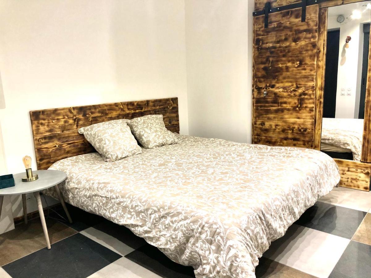 Studio Cocooning Spa, Lit Xxl, Cour Exterieure Le Puy-en-Velay Luaran gambar