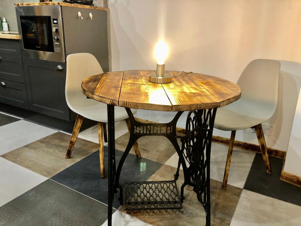 Studio Cocooning Spa, Lit Xxl, Cour Exterieure Le Puy-en-Velay Luaran gambar